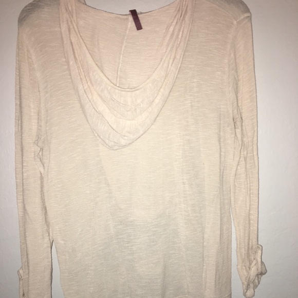 Long sleeve shirt with hoodie - Picture 2 of 2